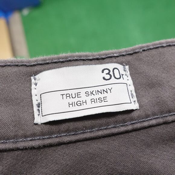 GAP 1969 TRUE SKINNY HIGH RISE GREY PANTS WOMENS SIZE 30R - Picture 7 of 8